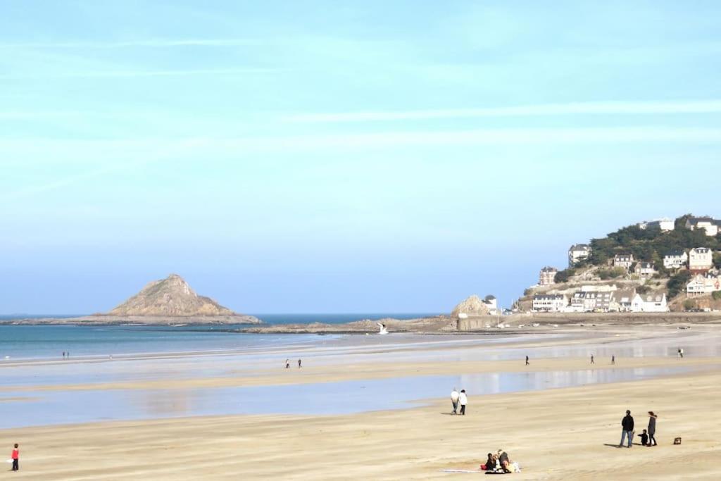 Les Bains Studio Vue Mer プレヌフ・ヴァル・アンドレ エクステリア 写真